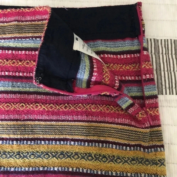 Skirt - Picture 3 of 3